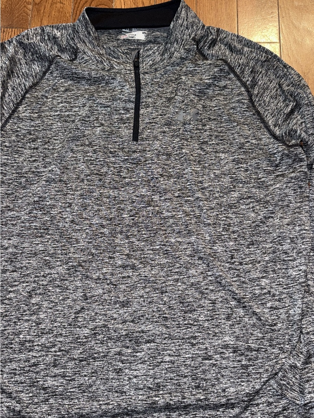 Under Armour Gray Heather 1/4 Zip Pullover Performance Top
